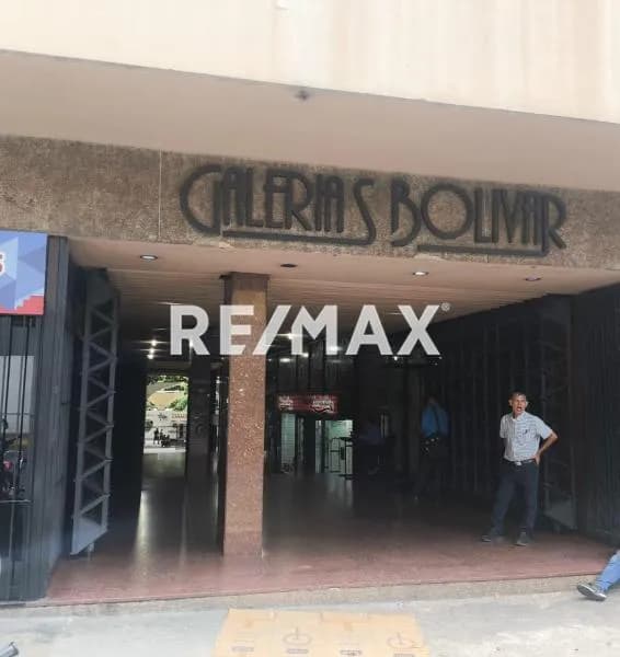 Galerías Bolívar Sabana Grande Alquilo Sótano 300m2