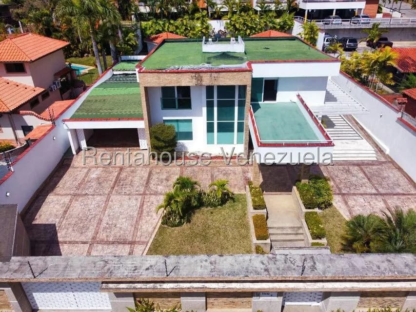 Casa (Duplex) en Venta en Loma Linda, Distrito Metropolitano
