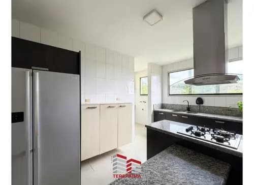 Amplio Y Comodo Apartamento En Alquiler En Urb Las Salias