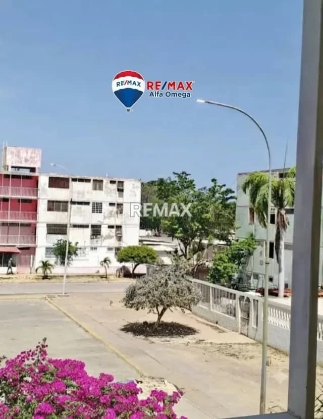 APARTAMENTO EN LA URBANIZACION FE Y ALEGRIA