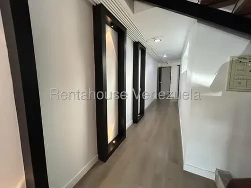 Bella Oficina En Alquiler. Colinas De Bello Monte Yg 26-14642 Ll