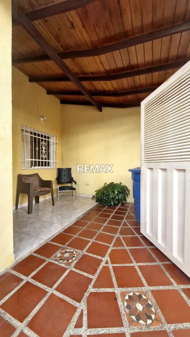 CASA QUINTA EN URBANIZACIÓN PRIVADA