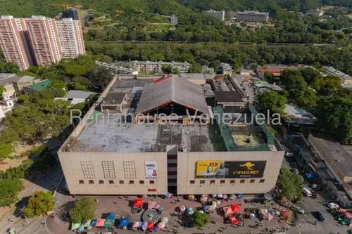 Agp Gimnasio En Venta En El Valle, Amplia Terraza, Permisologias Para Canchas De Tenis 24-5932 Ys