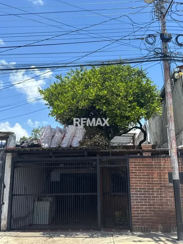 En Venta Casa en zona Centro Este