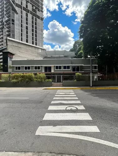 Casa Comercial En Venta En Las Mercedes