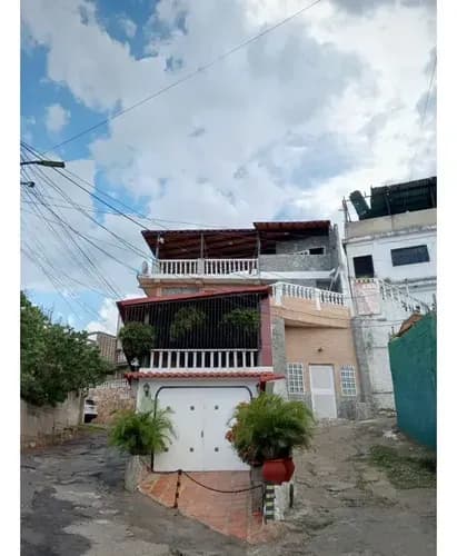 Casa En Venta En Playa Verde Catia La Mar La Guaira
