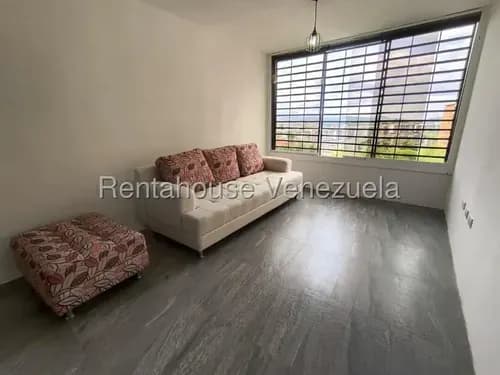 Alquilo Apartamento En Colinas De La Tahona 26-8742