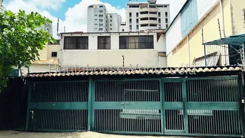 Casa En Venta En Bello Monte Caracas