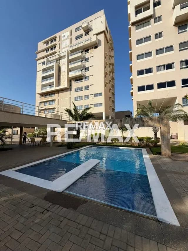 EN VENTA APARTAMENTO PLAZA CAMPO