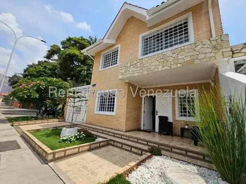 Rent-a-house Vende Hermoso Y Elegante Townhouse, Pozo De Agua, Res. Los Andes, La Victoria, Estado Aragua, 25-21415 Gf.