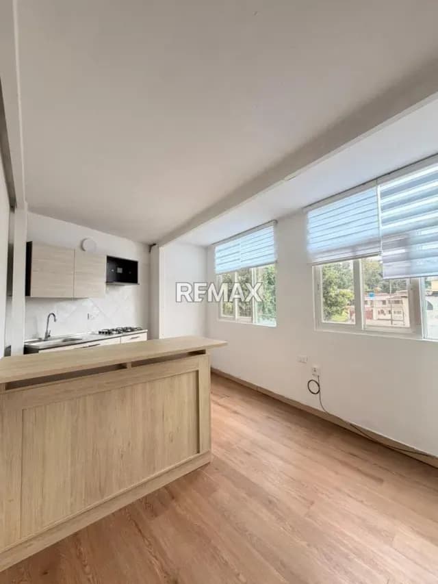 APARTAMENTO EN ALQUILER EN PIRINEOS