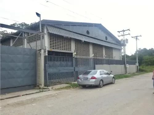 Se Vende Oficina Galpon 1102,5 M² En Los Valles Del Tuy