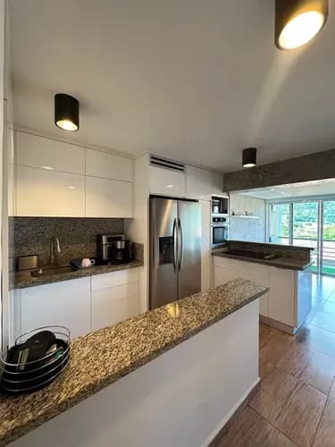 Venta De Apartamento En Res. Santa Teresita Mañongo Valencia Mr - Inz