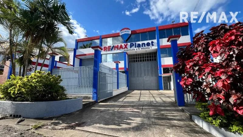 venta galpon N°16-A en la zona industrial de paramillo