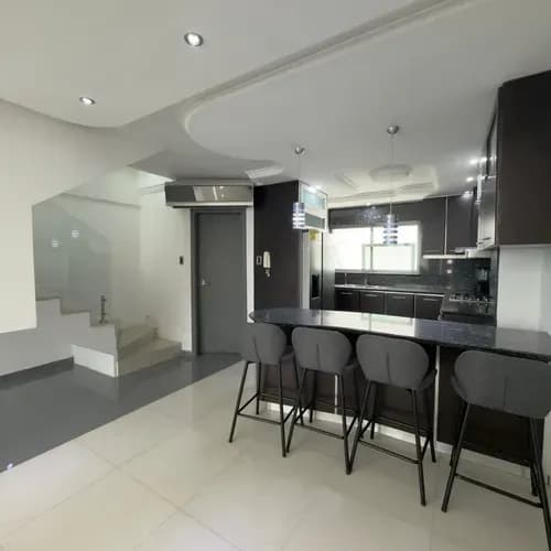 Townhouse Moderno En Venta Res Antares Homes Mañongo Naguanagua Consta De: 186mts2. 4 Niveles. 3 Habitaciones (principal Con Amplio Vestier). 5 Baños. 3 Estacionamientos. An