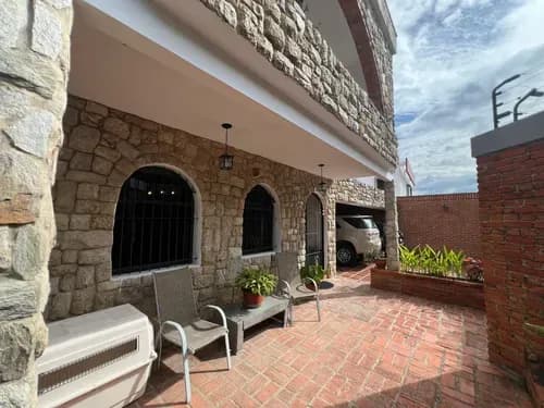 Casa En Valencia Urb. Las Chimeneas Atc-mm4 Tp