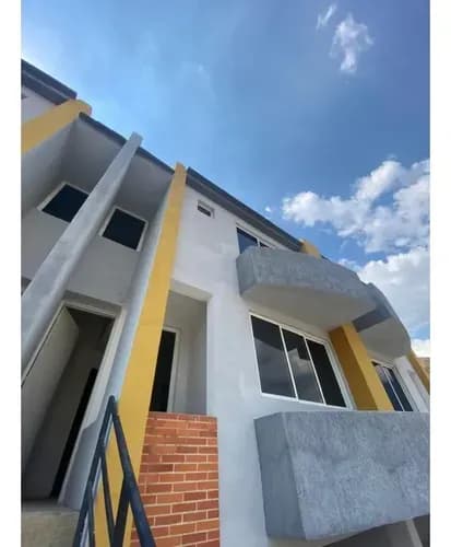Townhouse Obra Gris Disponibles - El Castaño Maracay