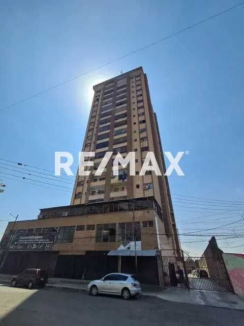 Venta Apartamento sector la candelaria torre Don Miguel Valencia