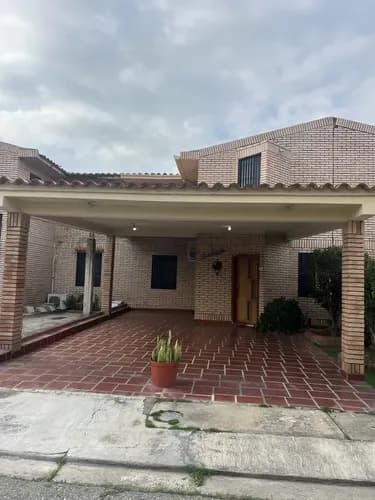 En Venta Hermosa Casa En Venta En Villaserino Country Park San Diego, Valencia Carabobo. Maritza Lopez