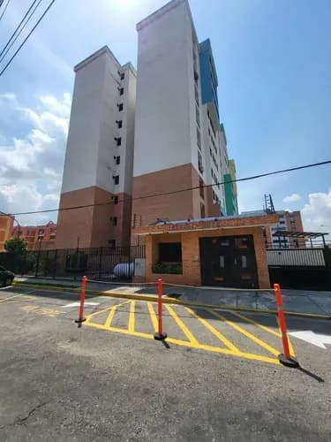 Alquiler Apartamento En Tazajal Suite Naguanagua Con Pozo Y Planta Lm-rm