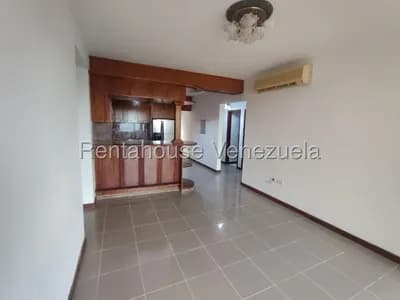 Apartamento en venta en Monte Real, Barquisimeto, Lara - $130k