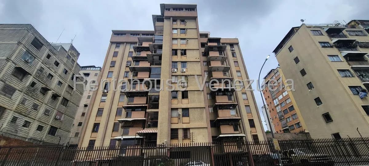 Apartamento (1 Nivel) en Venta en Colinas de Santa Monica, Distrito Metropolitano