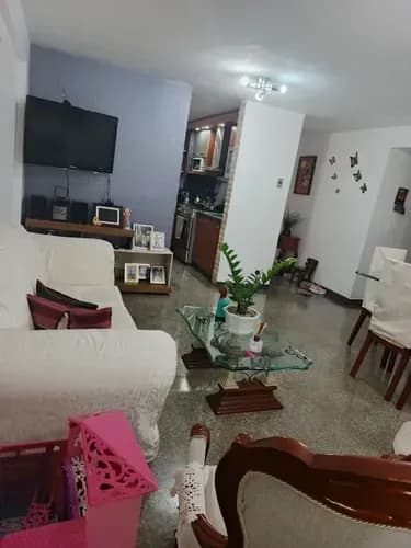 Apartamento Remodelado En El Valle Caracas 101m2/4h/1b/1pe Jjgm