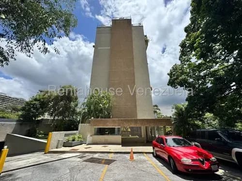 Bello Apartamento En Venta Listo Para Llegar, Con Acabados De Lujo En La Zona Mas Top De Caracas, Con Vista Inigualable En Santa Rosa De Lima Mls #26-4583