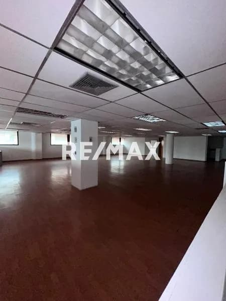 Alquiler Oficinas Los Cortijos, Sucre, Caracas