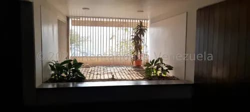 Espectacular Apartamento Ph En Venta En Tzas De Santa Ines Mls #24-26531