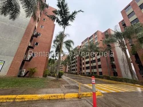 Apartamento En Alquiler Los Naranjos Humboldt #26-18214