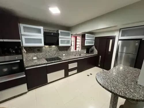 Se Alquila Amplio Apartamento En San Diego 30934