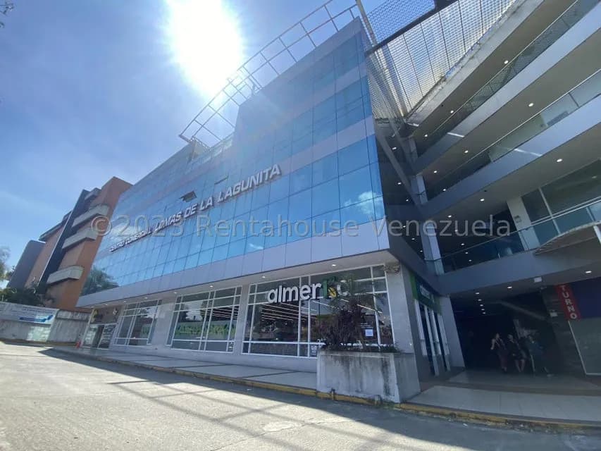 Comercial (Oficina) en Alquiler en Lomas de La Lagunita, Distrito Metropolitano
