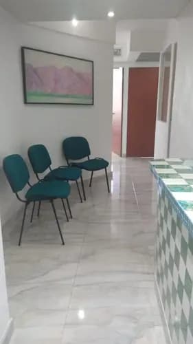 Vendo Consultorio En Santa Eduvigis Cerca De Los Palos Grandes