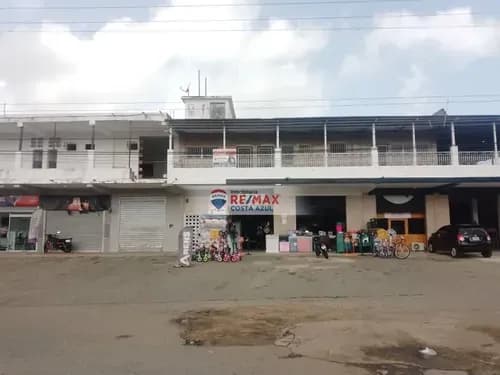 Remax Vende Excelente Oportunidad De Inversión Casa Con Locales Comerciales En Yaracal Y Proyección De Posada
