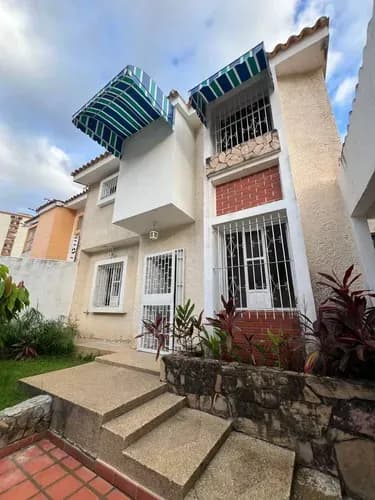 Casa Tipo Apartoquinta En Venta En El Bosque Av Cuatricentenario Valencia Carabobo Hc