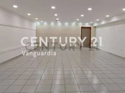 Local comercial cercano a la farmacia Ribadeo