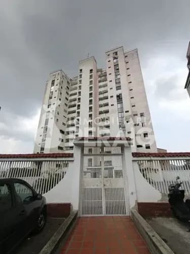 Partamento En Venta Colinas De Los Chaguaramos 2/2/1 Precio 90.000,00/ Mq