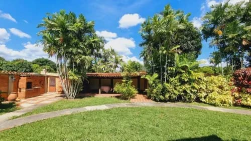 Casa En Venta Urb. Guaparo Venezuela 1.000 Mts2. F. R