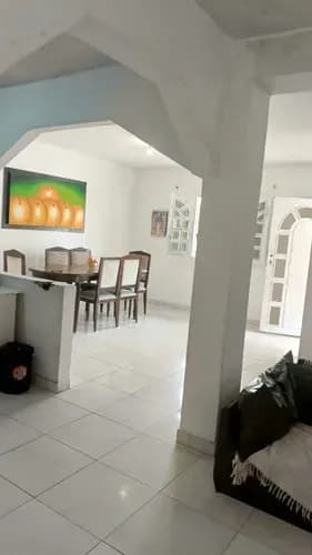 Amplia Y Cómoda Casa Con Excelente Terreno Plano Y Ubicación Privilegiada Cercana A Transporte, Colegio Y Comercios. Cercana A La Plaza Bolívar. Laredomaau