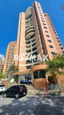 APARTAMENTO EN RESIDENCIA ESCALAR LAS CHIMNEAS PLANTA 100%