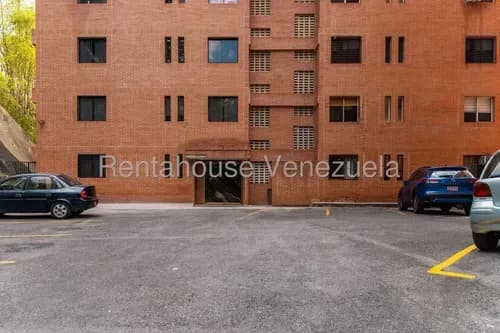 En Colinas De Bello Monte Venta Espectacular Apartamento, Totalmente Remodelado Con Materiales De Primera Calidad.#26-18449 Kigd