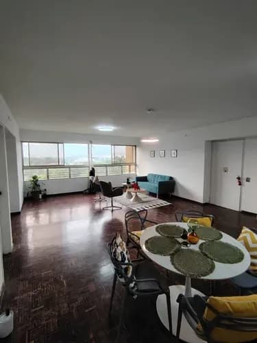 Mc Vende Apartamento En El Edificio Aries, Valencia- Via-170
