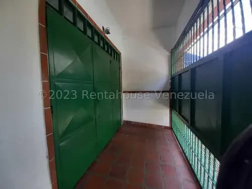 Te Lo Tengo Casa En Venta En Plaza Venezuela Mls #25-13059 Leslie Cog