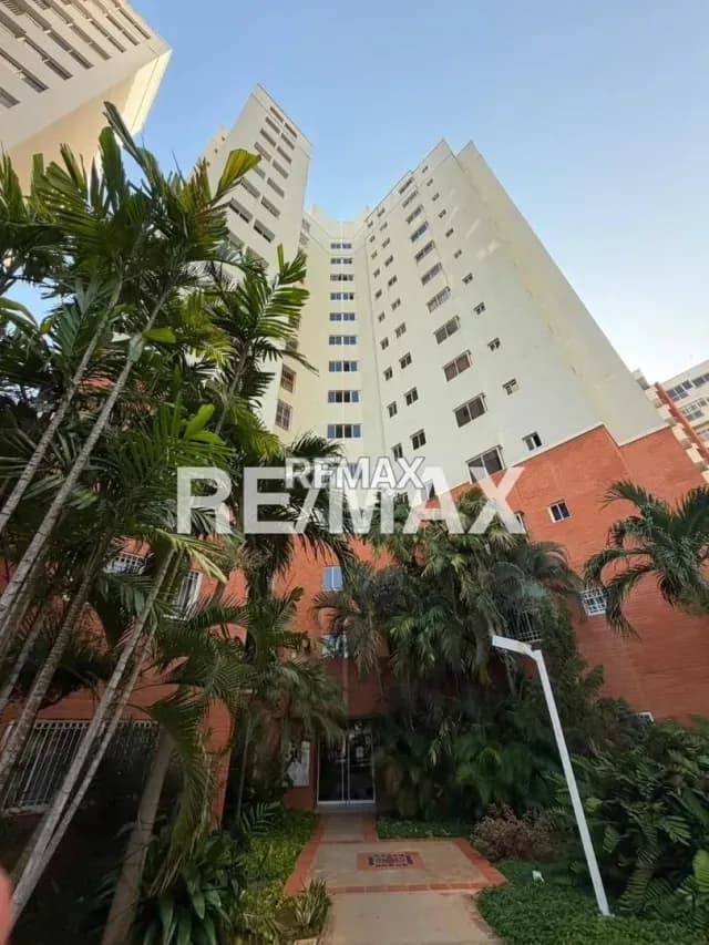 Apartamento en Venta Edificio Res. Parque Santa Lucia