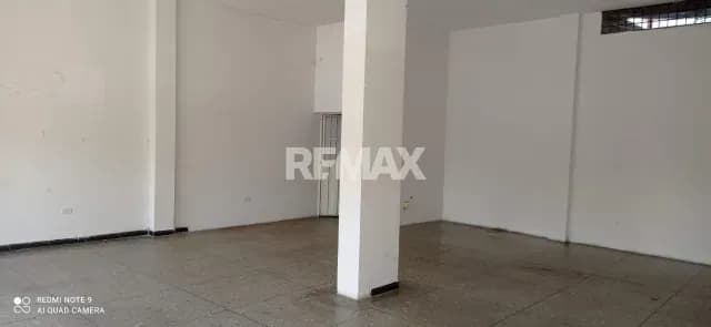 En alquiler atractivo local Comercial