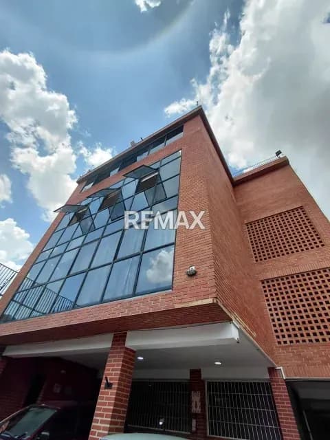 Local Comercial Piso Industrial en Alquiler en Los Rosales, Caracas de Oportunidad!