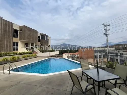 Hermoso Townhouse En Alquiler Ubicado En El Rincon - Naguanagua (inm 26-17882) Conjunto Cerrado Con Vigilancia 24 Hrs, Pozo De Agua, Planta Electrica 100%. Solo Cliente