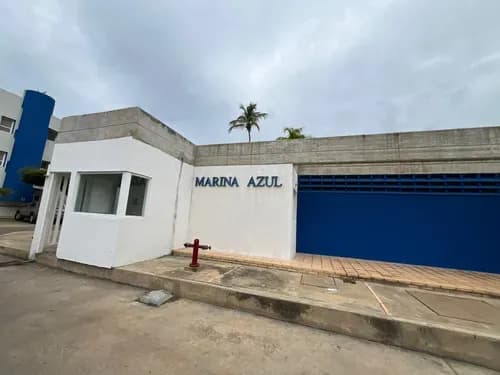 Remax Lider Vende Casa Lecheria Con Muelle C.r Marina Azul -vilmar