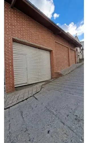 Se Vende Casa De Cuatro Niveles En Venta Sector Lomas De Urquia
